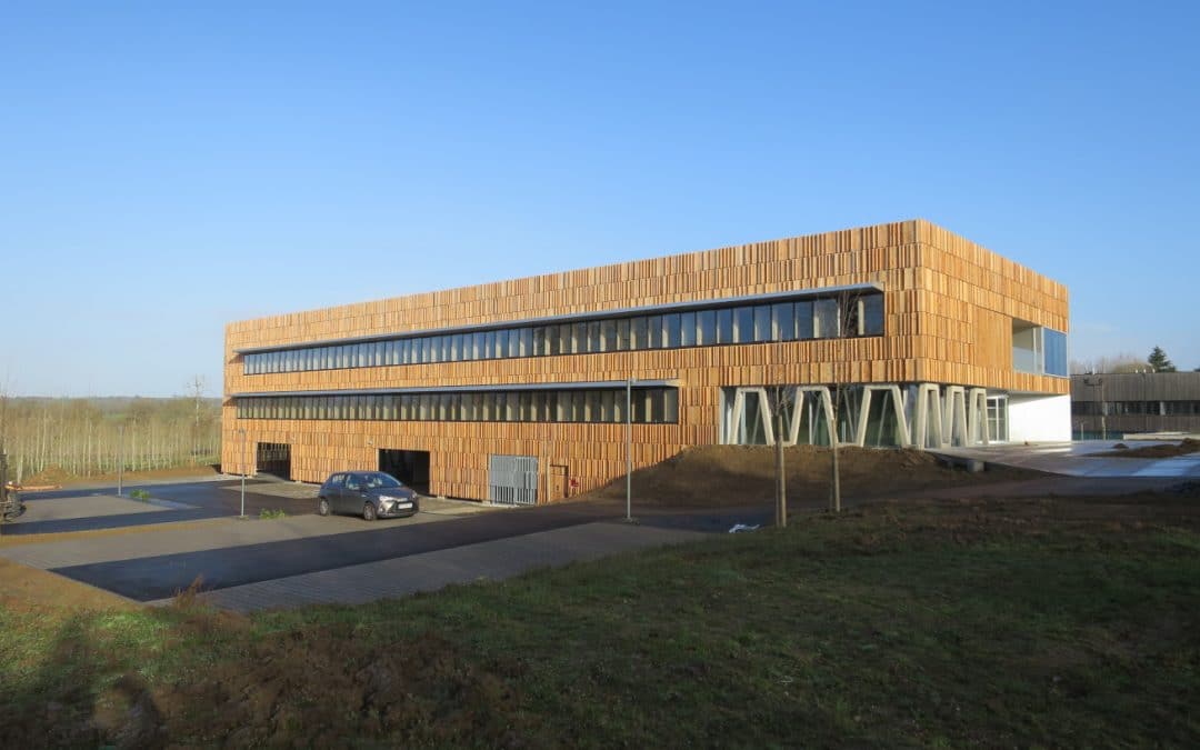 DES BUREAUX EN BOIS POUR L&rsquo;ANSES